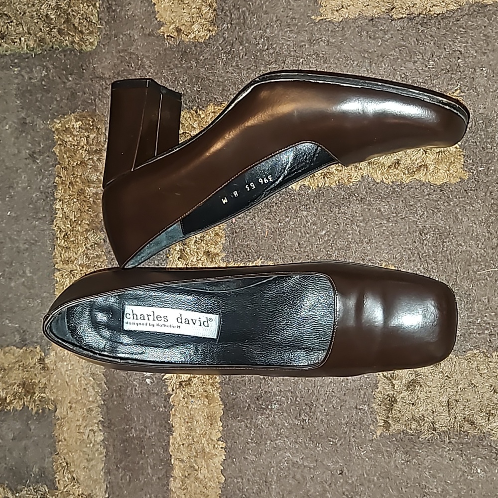 Charles David size 8m